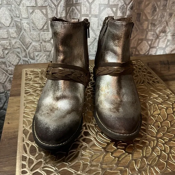 Metallic Brown Ankle Boots - Picture 3 of 5